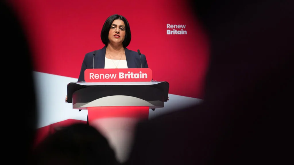 Royaume-Uni menace trois pays africains de restrictions de visa dans le cadre d’un durcissement migratoire.