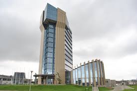 La COBAC retire l'agrément à 70 institutions en 2024